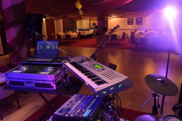 Jacek-Kurzawa-Hotel-Moscicki-2015_1